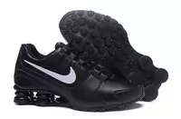 running chaussures nike shox avenue leather rival4 black white